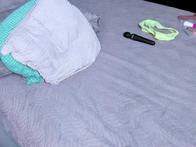 Curly-Sue's BongaCams show and profile