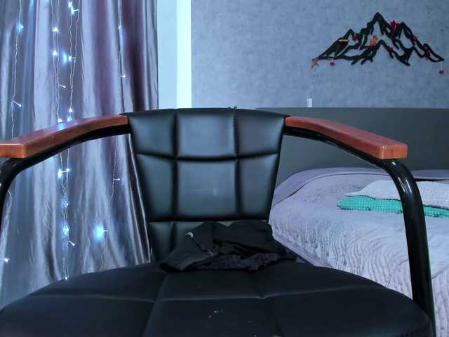 Curly-Sue's BongaCams show and profile