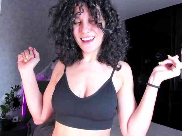 Curly-Sue webcam
