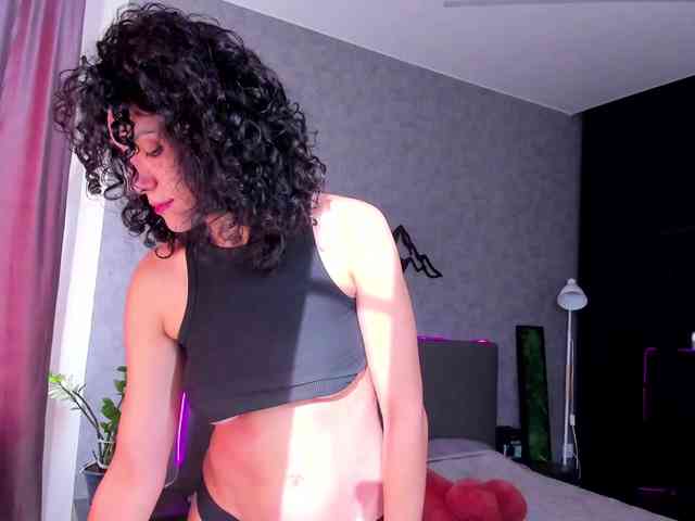 Curly-Sue webcam
