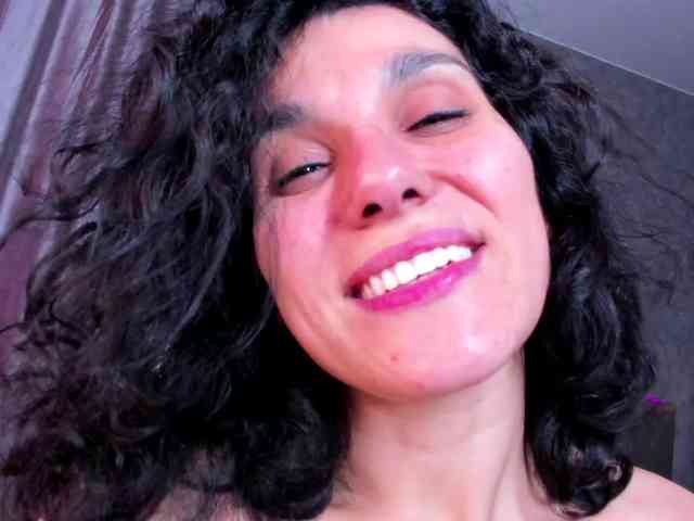 Curly-Sue webcam