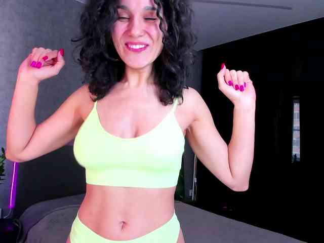 nude web cam Curly-Sue