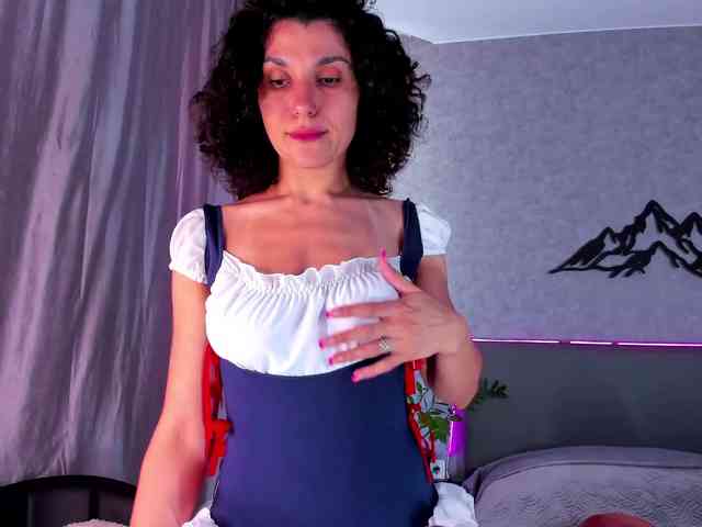 Curly-Sue webcam