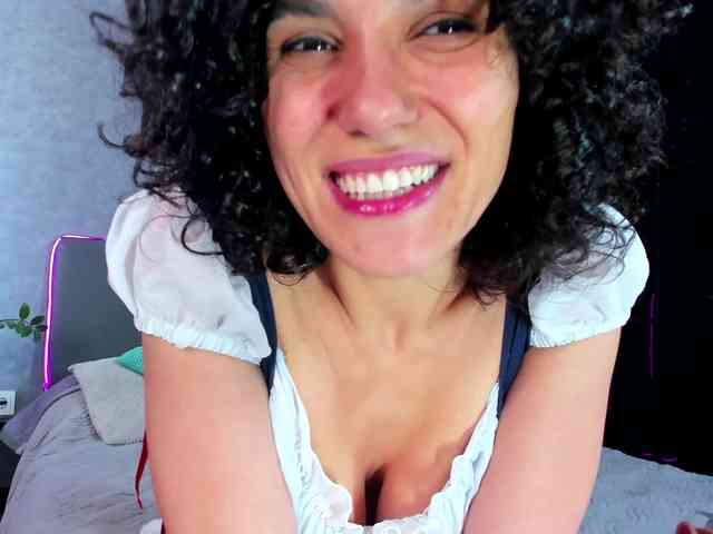 Curly-Sue webcam