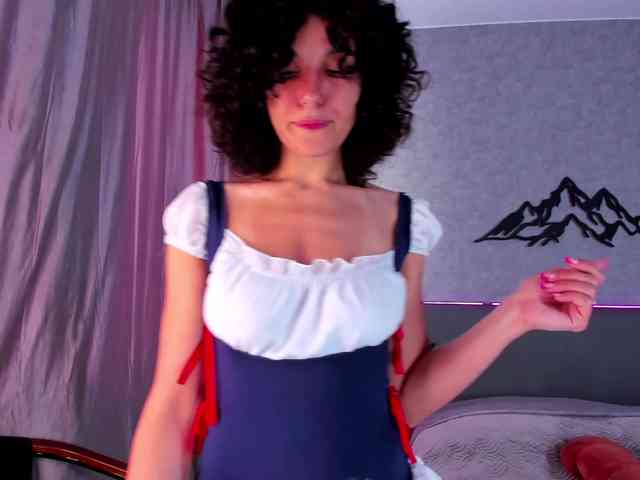 Curly-Sue webcam