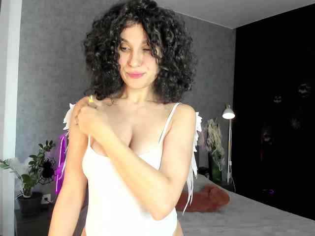 Curly-Sue webcam
