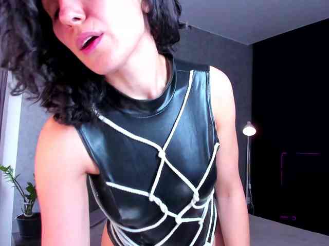 Curly-Sue webcam