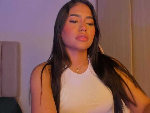 isa-bunny1's BongaCams show and profile