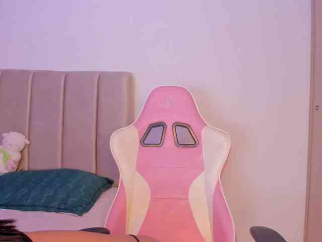 isa-bunny1 webcam