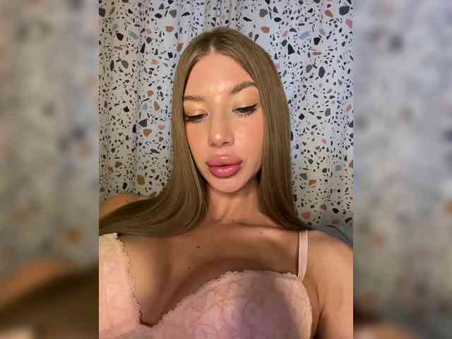 BettyCross webcam