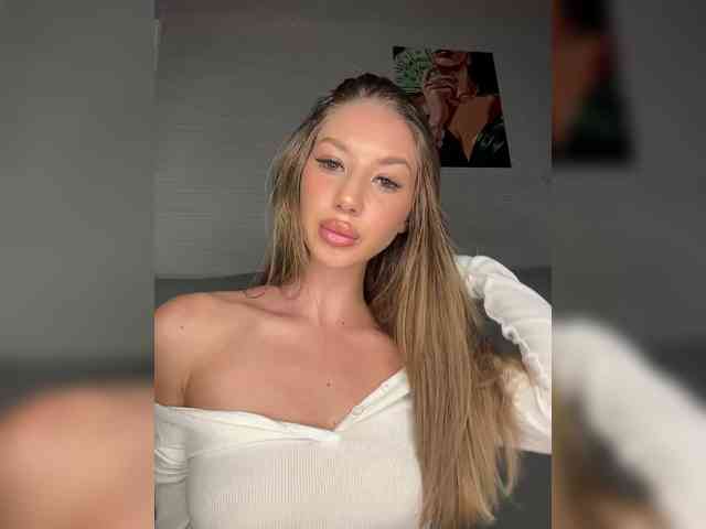 BettyCross webcam