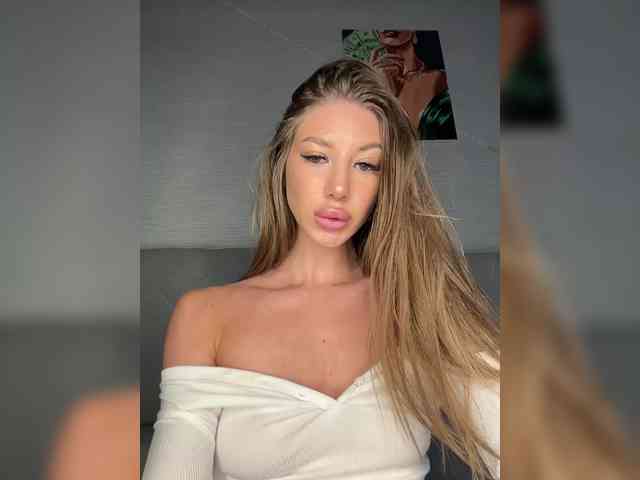 BettyCross webcam