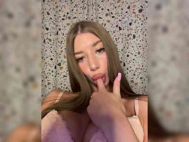 BettyCross webcam