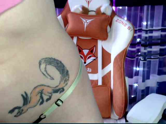 Lollifoxy Live Webcam on BongaCams