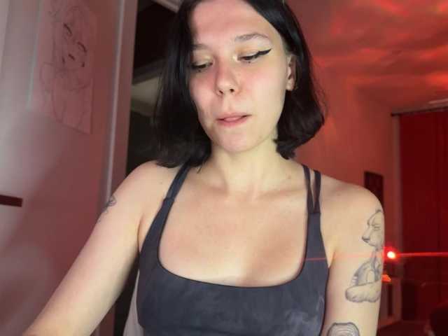  PinkDolly18 chat room