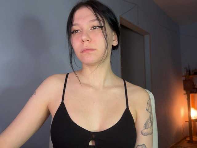 PinkDolly18's BongaCams show and profile