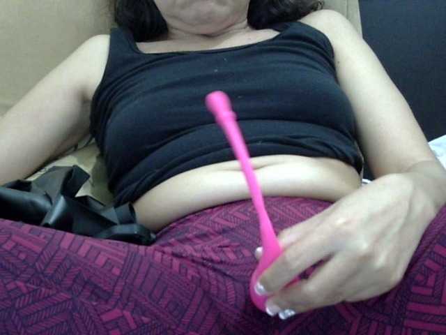 ElizabethMart webcam