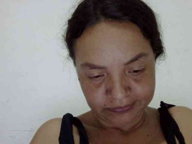 ElizabethMart webcam