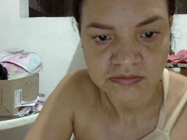 ElizabethMart webcam