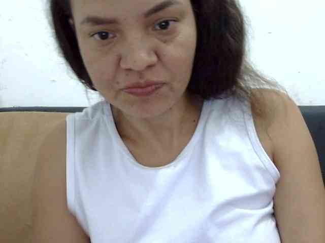 ElizabethMart webcam