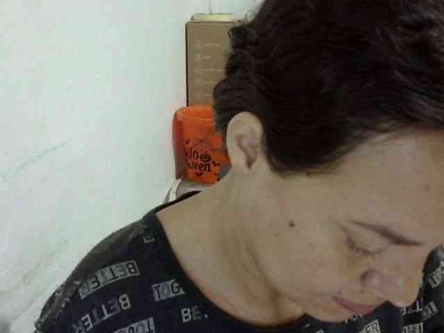 ElizabethMart webcam