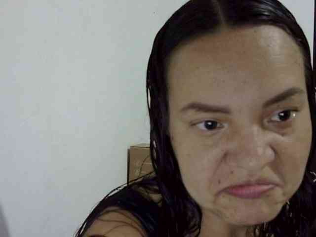 ElizabethMart webcam