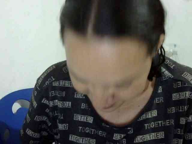 ElizabethMart webcam