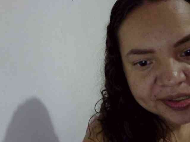 ElizabethMart webcam