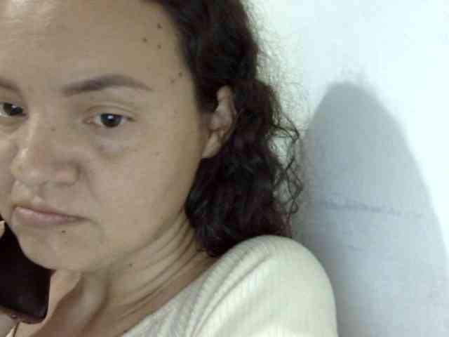 ElizabethMart webcam