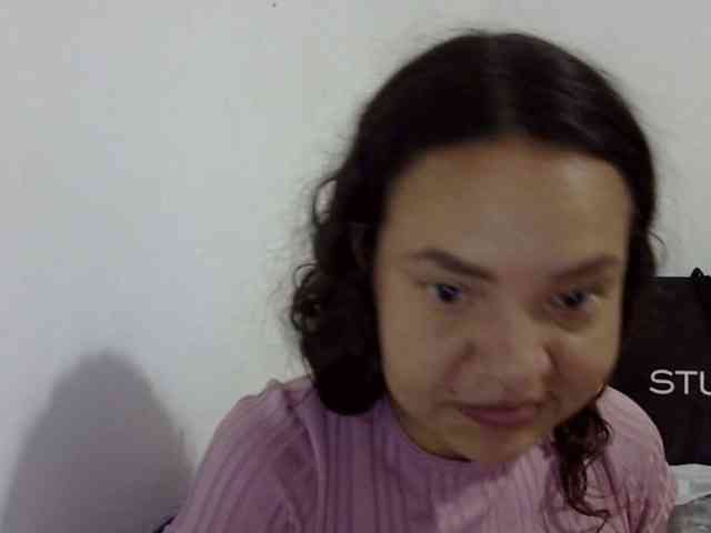 ElizabethMart webcam