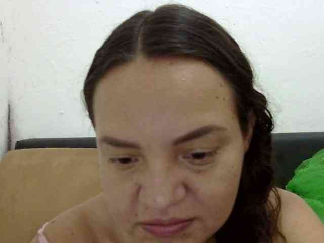 ElizabethMart webcam