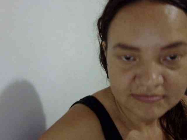 ElizabethMart webcam
