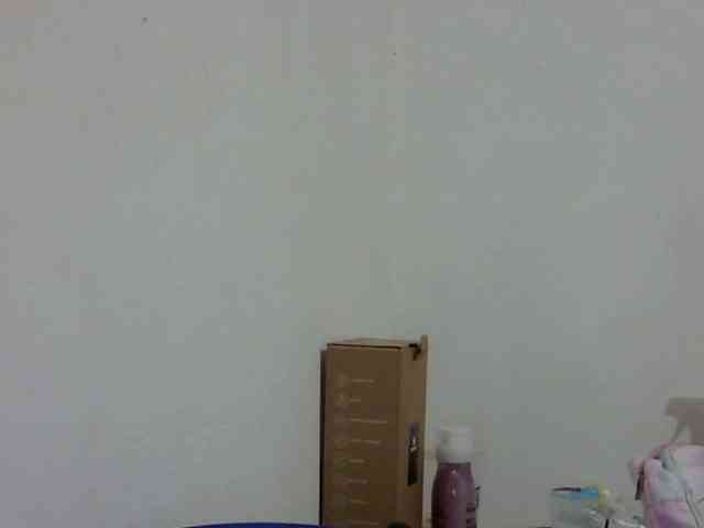 ElizabethMart webcam