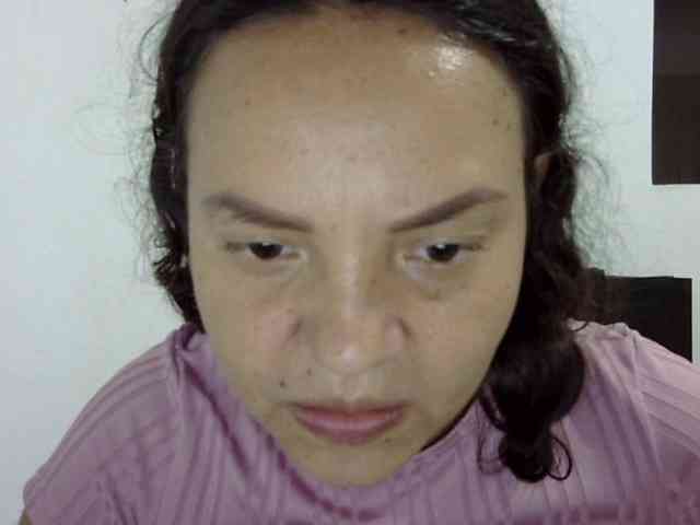 ElizabethMart webcam