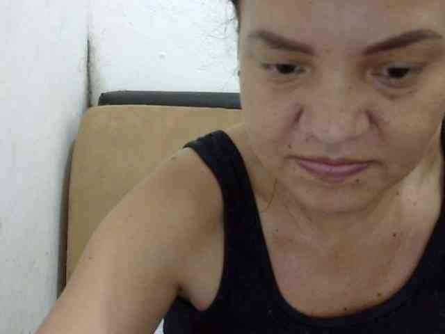 ElizabethMart webcam