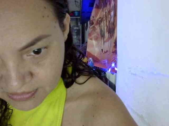 ElizabethMart webcam