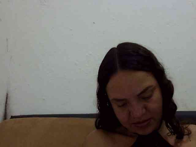 ElizabethMart webcam