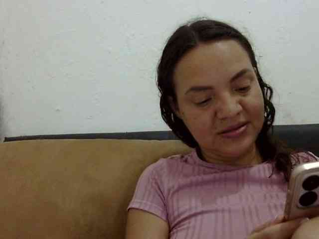 ElizabethMart webcam