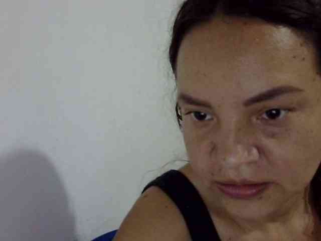ElizabethMart webcam