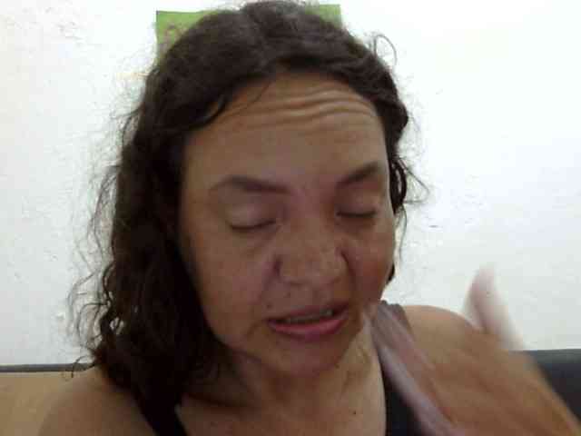 ElizabethMart webcam