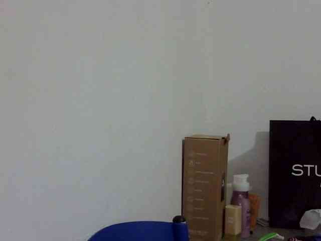 ElizabethMart webcam