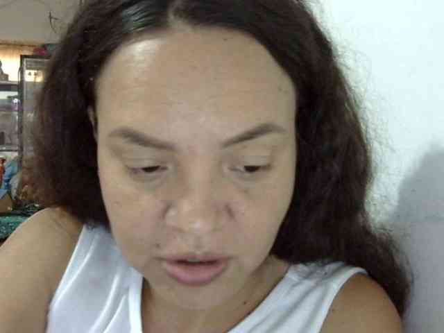 ElizabethMart webcam