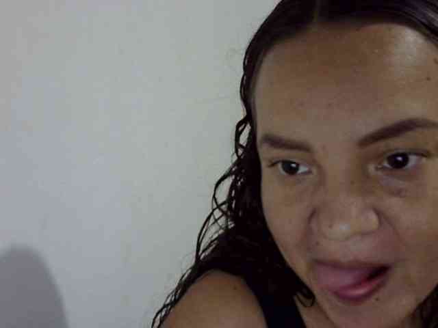 ElizabethMart webcam