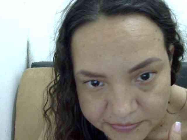 ElizabethMart webcam