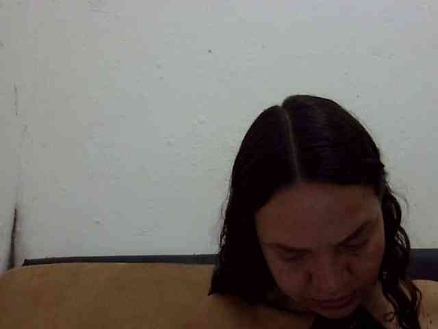 ElizabethMart webcam