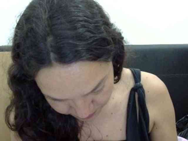 ElizabethMart webcam