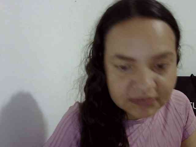 ElizabethMart webcam