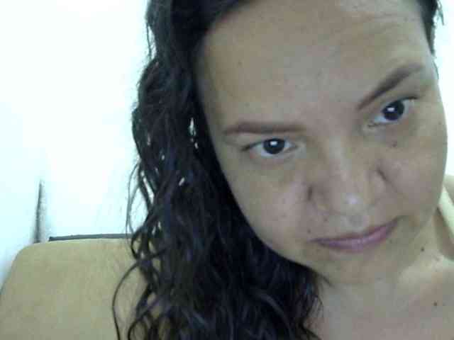 ElizabethMart webcam