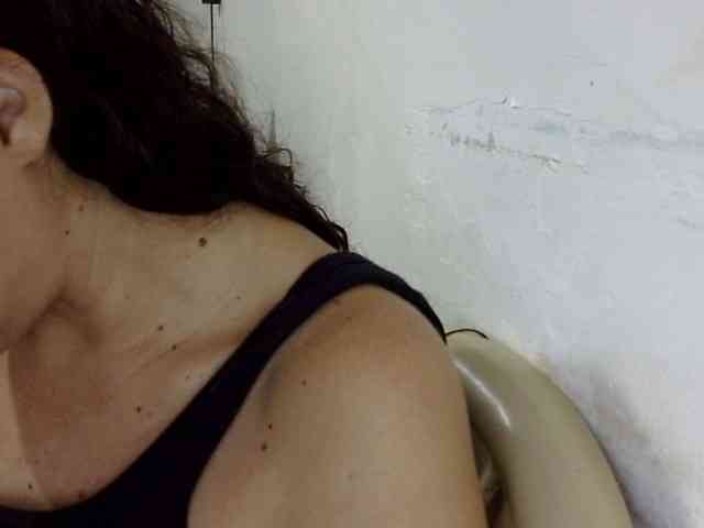 ElizabethMart webcam