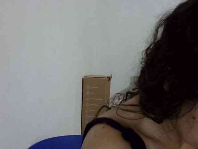 ElizabethMart webcam